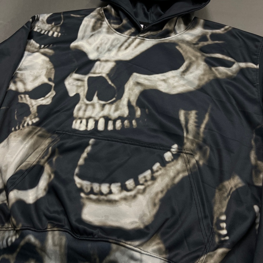 Big Skull Pile Hoodie - Picture 4 of 5
